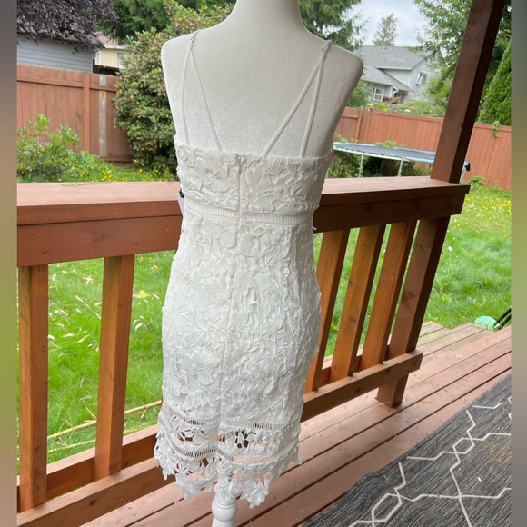 NWT ASTR the Label White Floral Lace Bodycon Dress Size Small - Picture 2 of 11